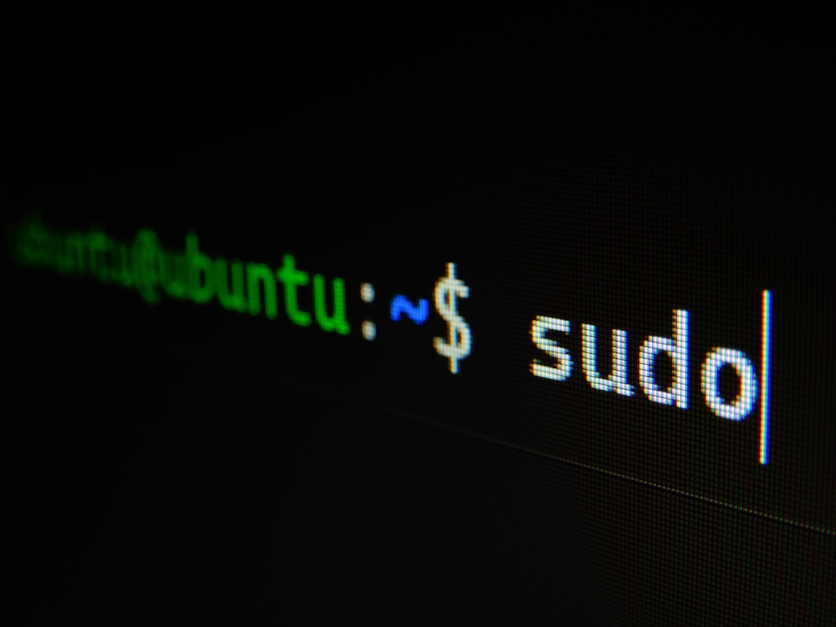 ヘッドレスLinuxとリモートmacOS GUIを組み合わせたOpenClaw Gatewayのイメージ