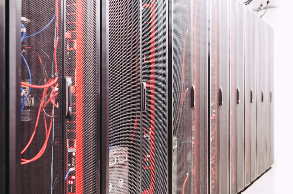 Is AWS EC2 Mac Suitable for Digital Nomads' Long-Term Work? 2026 Guide