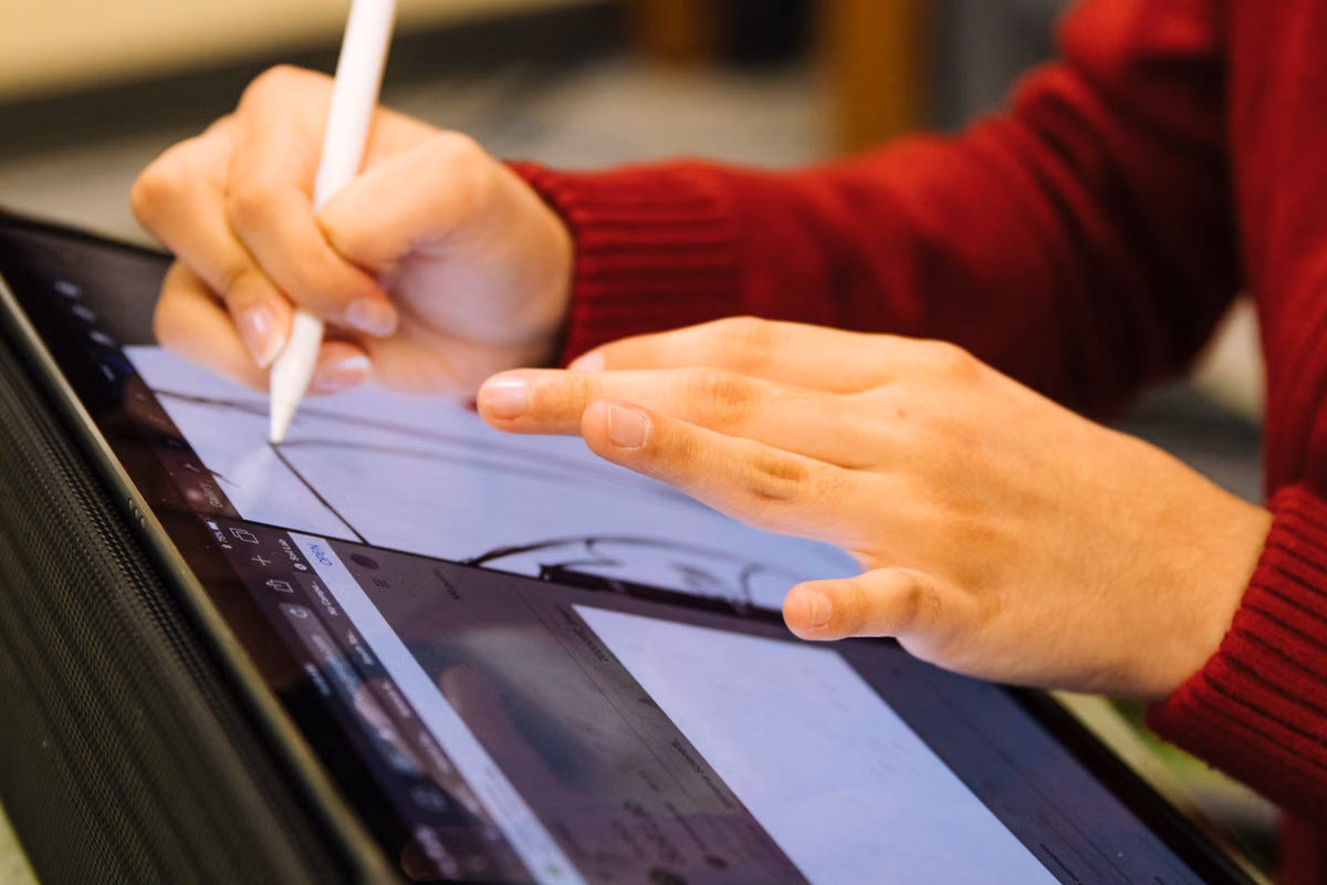 Photoshop 2026: PSD-Übergabe an ein Mac-Team prüfen
