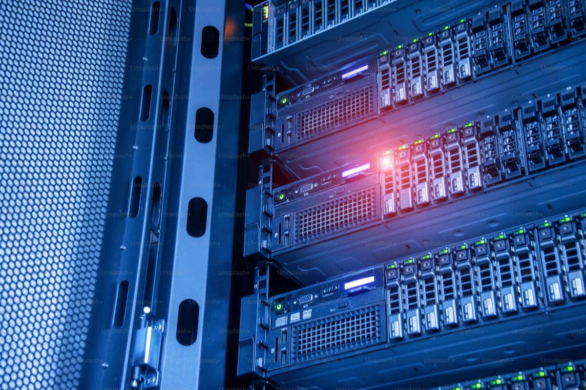 가상화 기술과 물리 머신 서버 비교